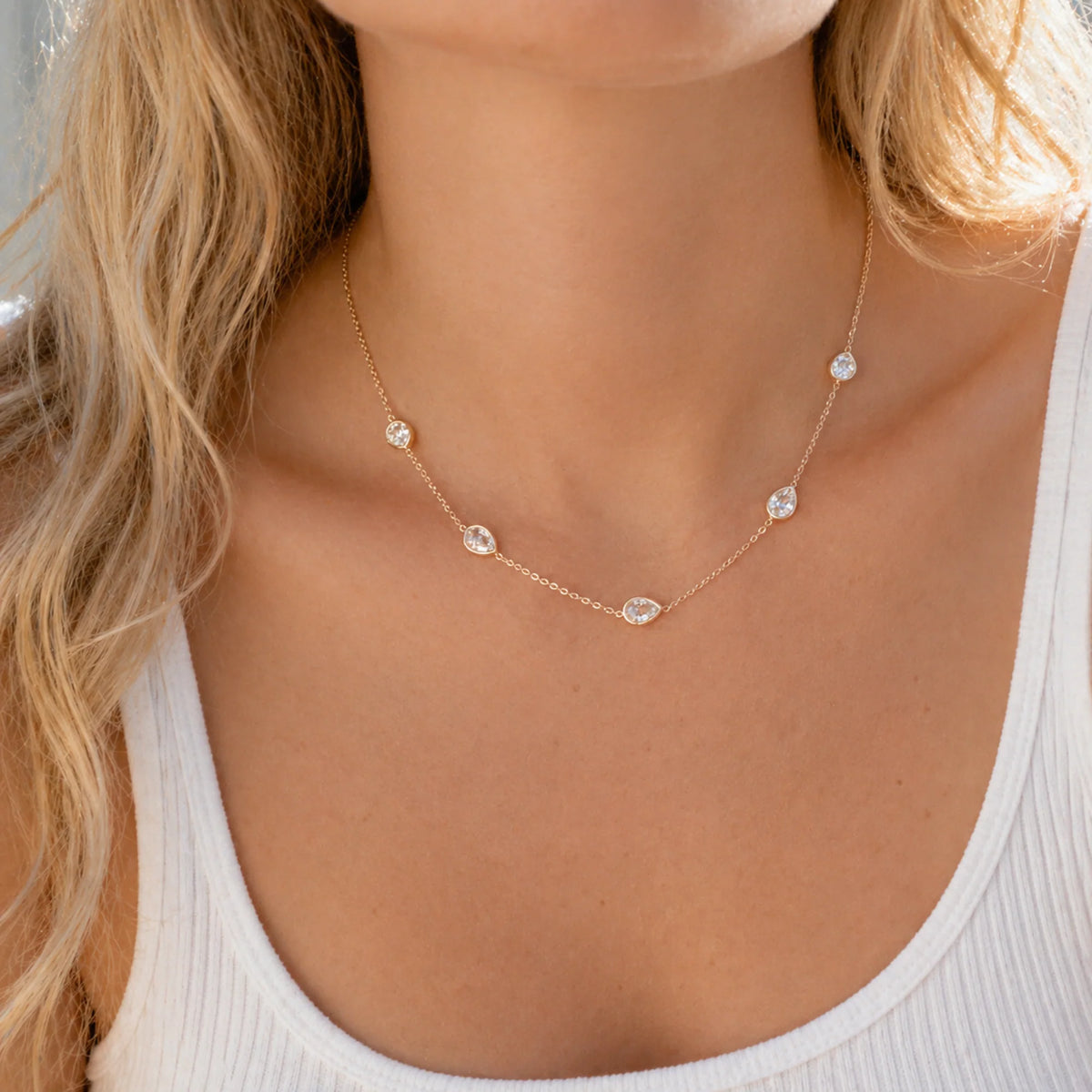 Teardrop Gem Station Necklace – Dainty Gold Chain with Color Accents