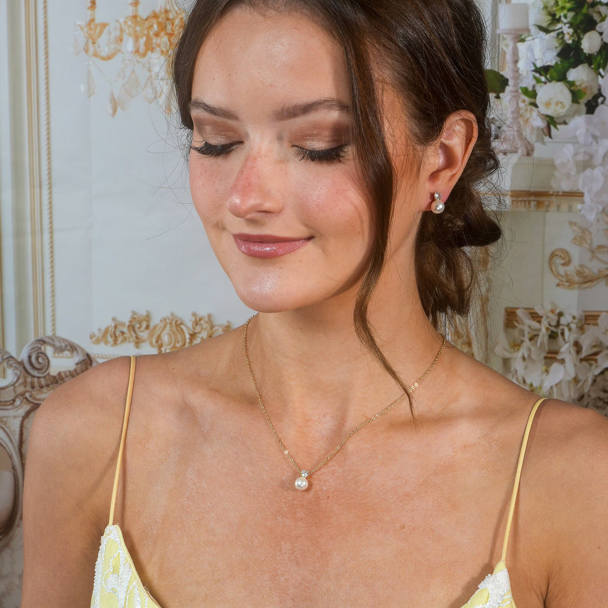 Pearl Necklace Bridal Pearl and Diamond Necklace Bridal Necklace Bridesmaid Necklace Minimalist Wedding Jewelry Gift for Her Bridesmaid Gift