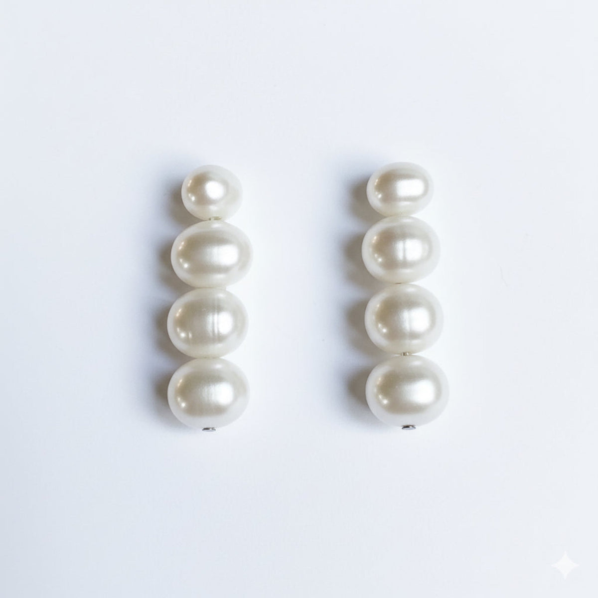 Graduated Freshwater Pearl Earrings