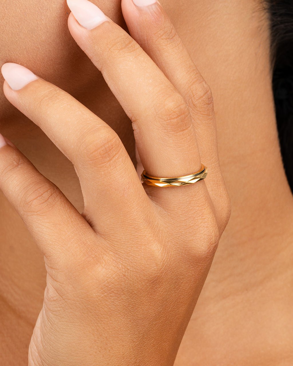 Élouria Spinning Ring