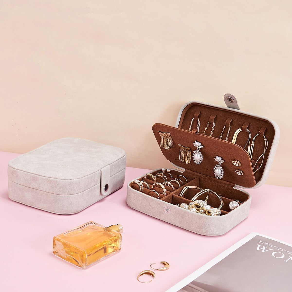 Elegant Travel Jewelry Box - Portable 2-Layer Organizer for Rings, Earrings, Necklaces & Bracelets